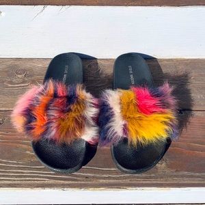 8 Multicolor Steve Madden Softey Slide